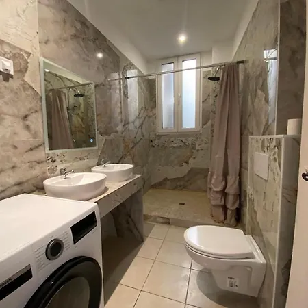 P3 Nimes, 7 Rue Jean Baptiste Godin Apartment